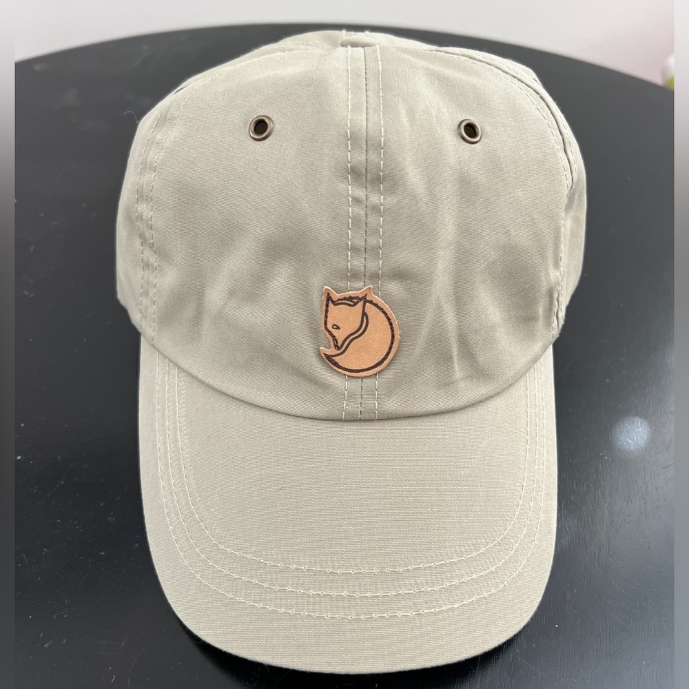 Fjallraven Helags Cap Hat - Tan - S/M Small/ Medium - NWOT